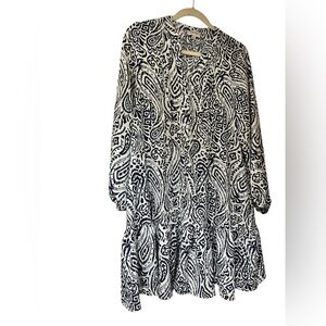 Paisley Print Navy and White Dress Size M